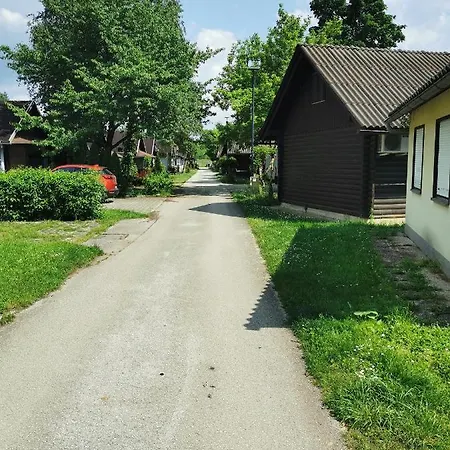 Ferienwohnung Cosy Retreat Catez Catez ob Savi Exterior foto